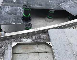 杭州滨江广场线性排水沟+隐形井盖+万能支撑器项目